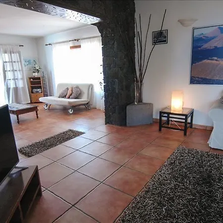 Sleeps 10 With Pool And Wifi * Mácher